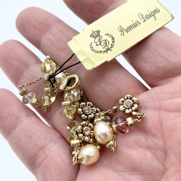 Premier Designs Madeline Flower Pink Crystal Gld P - Picture 3 of 9